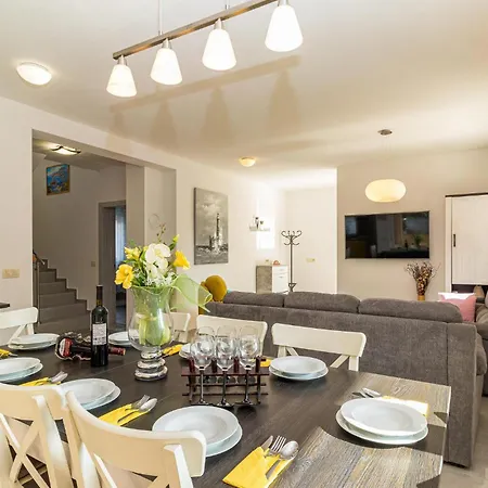 Casa vacanze Gorgeous In With Wifi